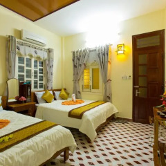 Отель Homestay Thanh Phuong 2 2* Улучшенный номер с различными типами кроватей фото 2