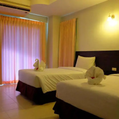 J.A.Villa Pattaya Hotel 4* Улучшенный номер с различными типами кроватей фото 18
