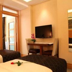 Emerald Hotel 3* Стандартный семейный номер с различными типами кроватей фото 7