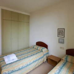 Отель Apartamentos Montserrat Abat Marcet комната для гостей фото 5
