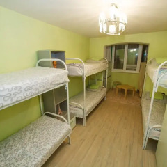 Hostel na Preobrazhenke Tut Zhivut Кровать в женском общем номере с двухъярусной кроватью фото 3