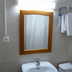 Отель Hostal Sierpes Стандартный номер с различными типами кроватей фото 3