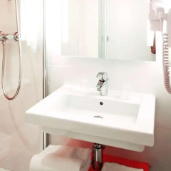 Отель Ibis Styles Toulouse Labège Франция, Лабеж - отзывы, цены и фото номеров - забронировать отель Ibis Styles Toulouse Labège онлайн ванная