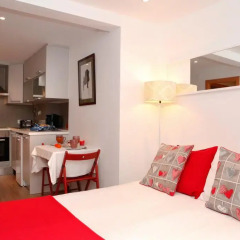 Отель Alfama Yellow House 2* Студия с различными типами кроватей фото 5