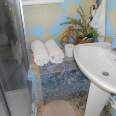 Гостиница Hostel Muraveynik в Таганроге отзывы, цены и фото номеров - забронировать гостиницу Hostel Muraveynik онлайн Таганрог ванная