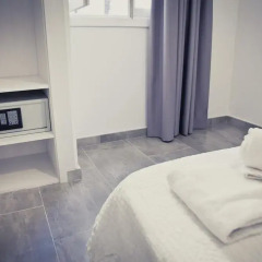 Отель Apartamentos Playa Ferrera сейф в номере