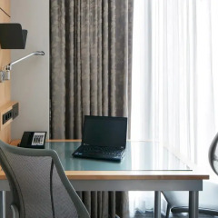 Отель Club Quarters World Trade Center 4* Улучшенный номер с двуспальной кроватью фото 3