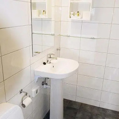 Отель Hotell Neptun Haugesund Норвегия, Гаугесунн - отзывы, цены и фото номеров - забронировать отель Hotell Neptun Haugesund онлайн ванная фото 2