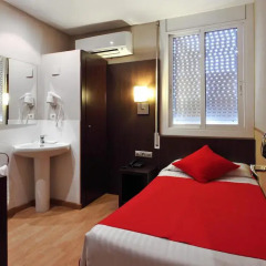 Отель Hostal Bcn Port Барселона комната для гостей фото 4