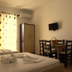 Отель Family Hotel Haruni Албания, Ксамил - отзывы, цены и фото номеров - забронировать отель Family Hotel Haruni онлайн комната для гостей фото 4