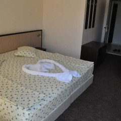 Апартаменты St. George Apartments комната для гостей