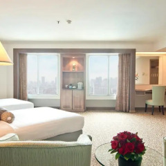 Baiyoke Sky Hotel 4* Улучшенный номер с двуспальной кроватью фото 2