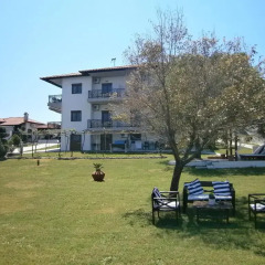 Отель Barbagiannis House Ситония