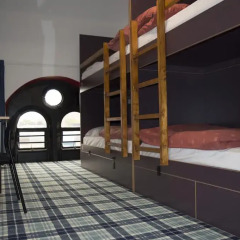 Отель Tartan Lodge Кровать в женском общем номере с двухъярусной кроватью фото 9