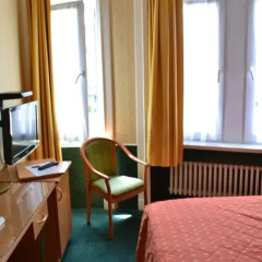 Отель La Grande Cloche 3* Номер с общей ванной комнатой фото 5
