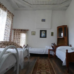 Отель Hostel Lorenc Албания, Берат - отзывы, цены и фото номеров - забронировать отель Hostel Lorenc онлайн комната для гостей