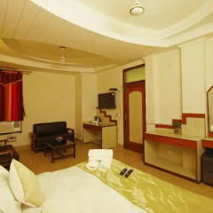 Hotel Royal Queen 3* Номер Делюкс с различными типами кроватей