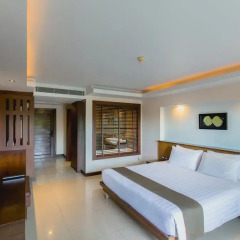 Отель Thanthip Beach Resort 3* Номер Делюкс с двуспальной кроватью фото 7