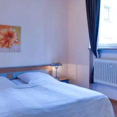 Отель Am Sendlinger Tor 3* Кровать в общем номере фото 11