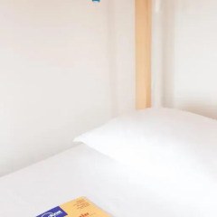 Porto Republica Hostel & Suites Стандартный семейный номер разные типы кроватей фото 10