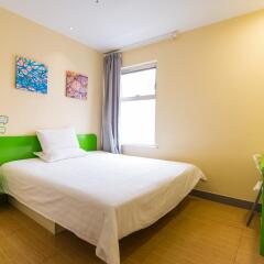 Отель Hi Inn Shanghai Pudong Airport ChenYang Road Китай, Шанхай - отзывы, цены и фото номеров - забронировать отель Hi Inn Shanghai Pudong Airport ChenYang Road онлайн комната для гостей фото 4