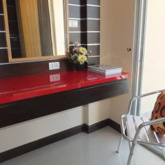 Dengba Hostel Phuket Улучшенный номер с различными типами кроватей фото 16