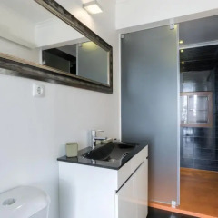 Отель BmyGuest - Castelo Stylish Flat в номере