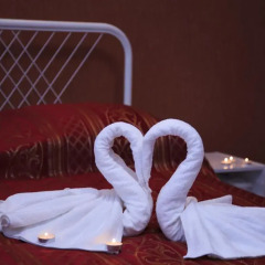 999 Gold Hotel