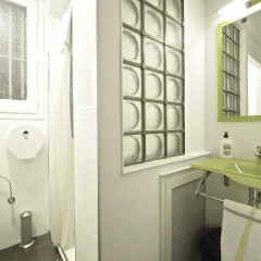 Отель Rua Suites Барселона ванная