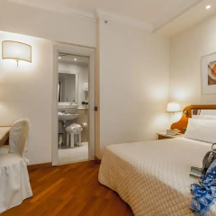 Отель Laurus Al Duomo 4* Стандартный номер с двуспальной кроватью фото 10