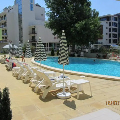 Апартаменты Pirop City Apartments Солнечный берег бассейн фото 2