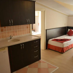 Yavuzhan Hotel 2* Люкс с различными типами кроватей фото 4