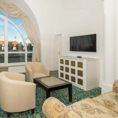 Отель Savoy 5* Улучшенный номер с двуспальной кроватью фото 9