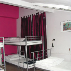100Ten Hostel комната для гостей фото 4