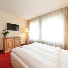Отель Novum Hotel Madison Düsseldorf Hauptbahnhof Германия, Дюссельдорф - 8 отзывов об отеле, цены и фото номеров - забронировать отель Novum Hotel Madison Düsseldorf Hauptbahnhof онлайн комната для гостей фото 3