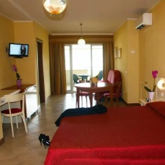 Отель Residence Miralago Rooms & Apartments Италия, Манерба-дель-Гарда - отзывы, цены и фото номеров - забронировать отель Residence Miralago Rooms & Apartments онлайн комната для гостей фото 3