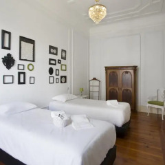 Отель Typical Lisbon Guest House комната для гостей фото 5