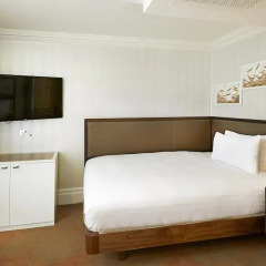 Отель Hilton London Hyde Park 4* Улучшенный номер с различными типами кроватей фото 3