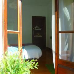 Отель Alfama 3B - Balby's Bed&Breakfast Стандартный номер с 2 отдельными кроватями (общая ванная комната) фото 17