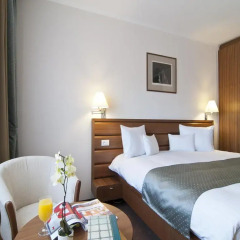 Ramada Hotel Cluj 4* Люкс с различными типами кроватей