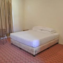 Nay Pyi Taw Hein Hotel 2* Улучшенный номер с различными типами кроватей фото 2