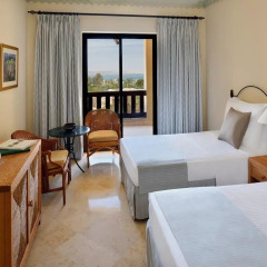 Отель Movenpick Resort & Spa Dead Sea Иордания, Сваймех - 1 отзыв об отеле, цены и фото номеров - забронировать отель Movenpick Resort & Spa Dead Sea онлайн комната для гостей фото 5