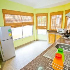 Отель Budsaba 3 Bedroom Villa Pattaya в номере