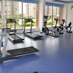 Апартаменты Apartments Orion City фитнесс-зал