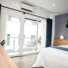 Отель LaLuna Saigon 3* Представительский номер с различными типами кроватей фото 13