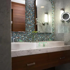 Renaissance Izmir Hotel 5* Номер Делюкс с различными типами кроватей фото 5