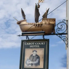Cabot Court Hotel
