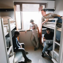 Отель ClinkNOORD - Hostel Нидерланды, Амстердам - 4 отзыва об отеле, цены и фото номеров - забронировать отель ClinkNOORD - Hostel онлайн фитнесс-зал фото 3