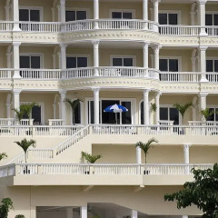 Отель Eden Resort вид на фасад