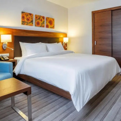 Гостиница Hilton Garden Inn Краснодар (Хилтон Гарден Инн Краснодар) 4* Стандартный номер с различными типами кроватей фото 4